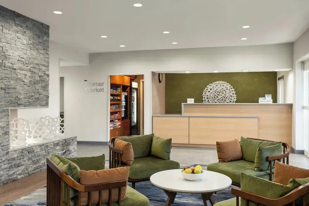 photo 1 of Fairfield Inn and Suites by Marriott St. Paul/Roseville