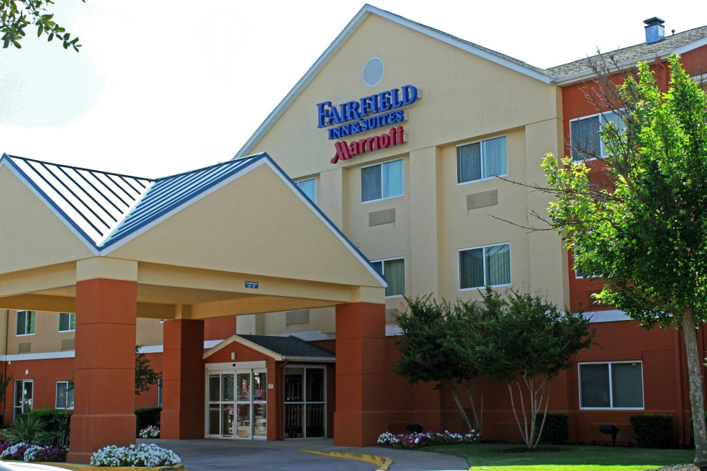 photo 1 of Fairfield Inn & Suites Dallas Park Central