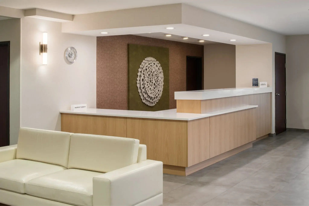 photo 1 of Fairfield Inn & Suites by Marriott Portland Airport