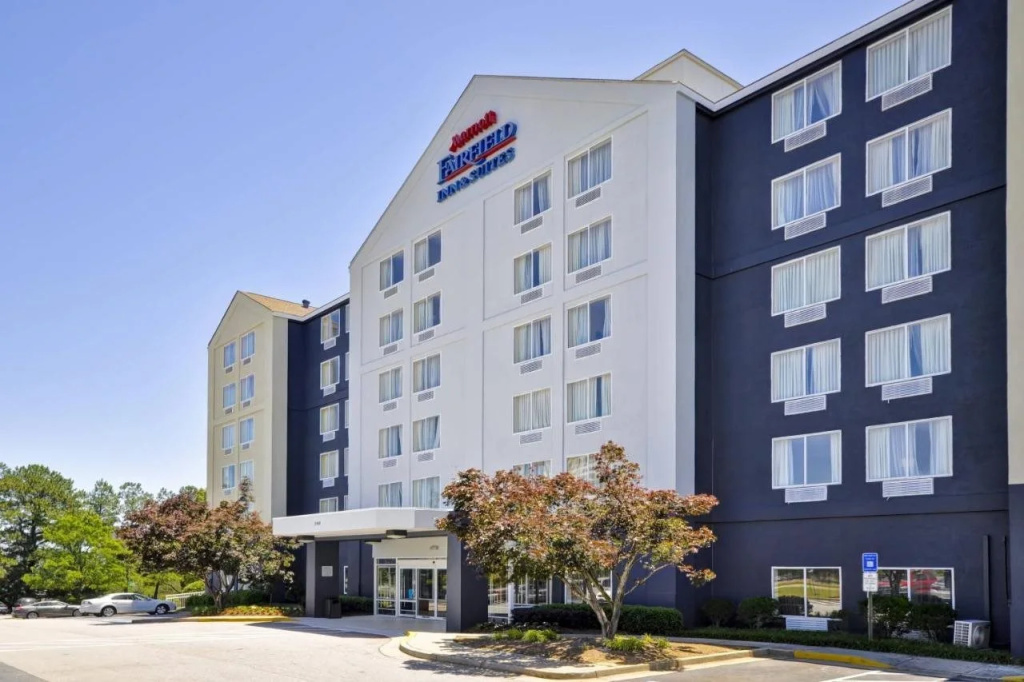 photo 1 of Fairfield Inn & Suites by Marriott Atlanta Vinings/Galleria