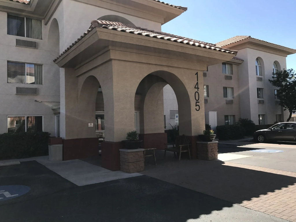 photo 1 of Holiday Inn Express & Suites Phoenix - Mesa West by IHG