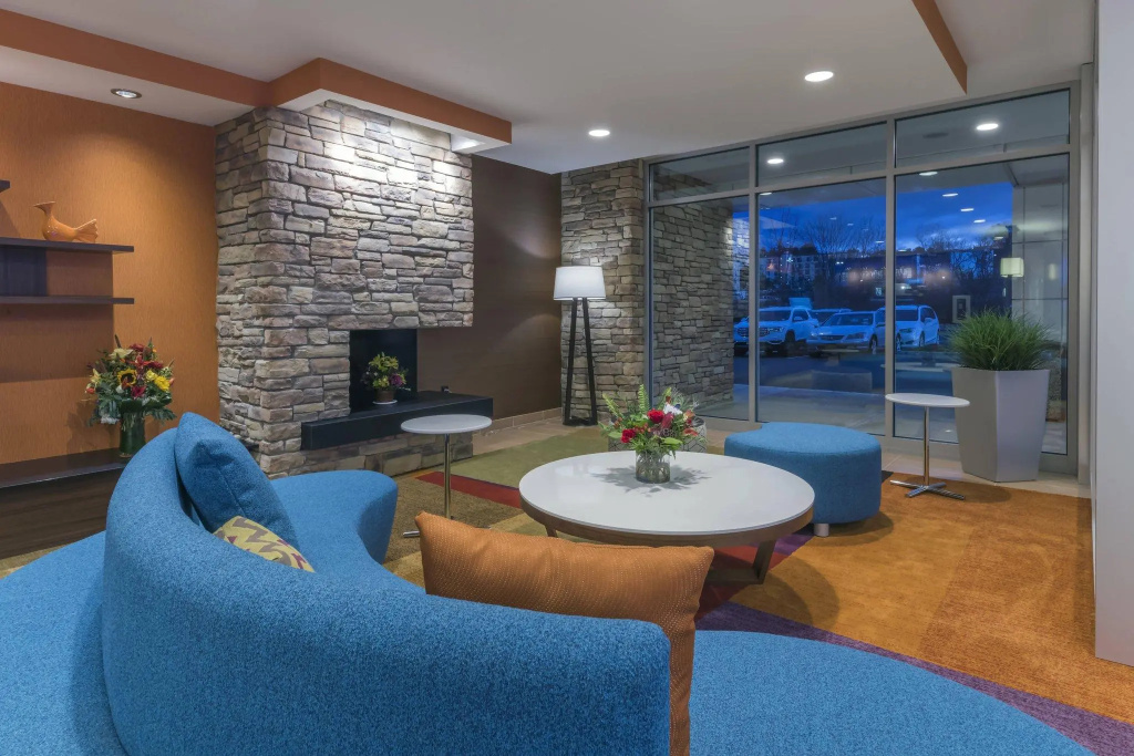 photo 1 of Fairfield Inn & Suites Boston Marlborough/Apex Center