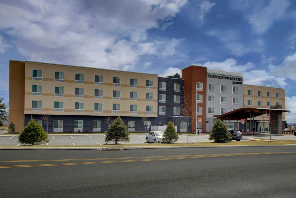 photo 1 of Fairfield Inn & Suites by Marriott Allentown West