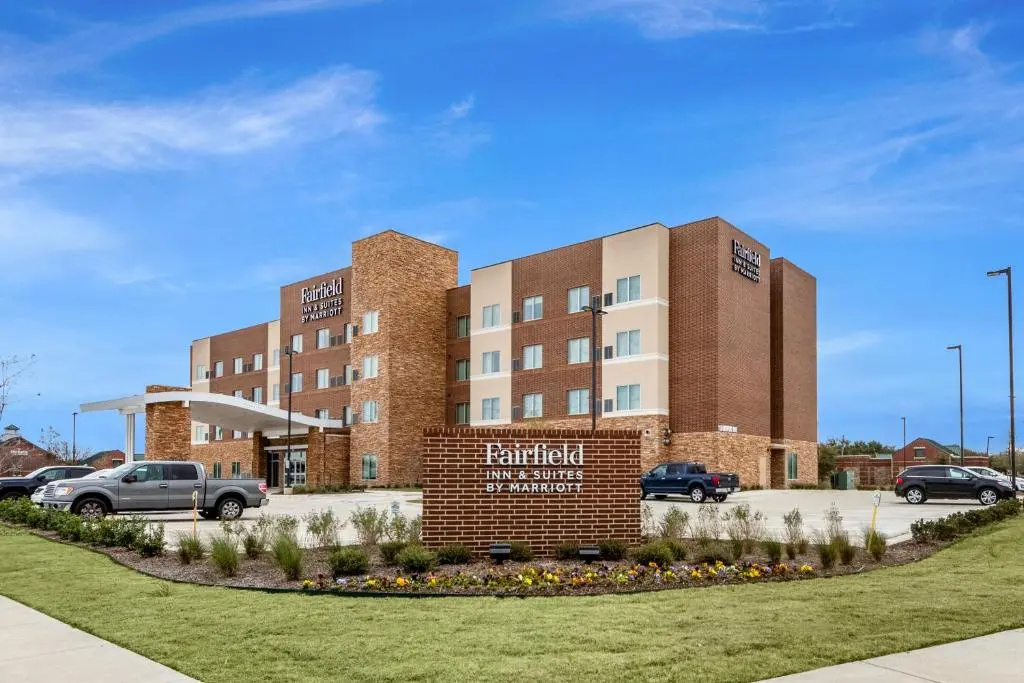 photo 1 of Fairfield Inn & Suites by Marriott Dallas DFW Airport North/Coppell Grapevine