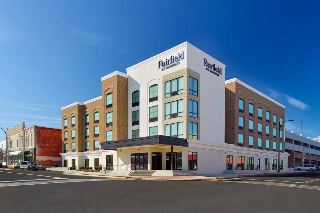 photo 1 of Fairfield Inn & Suites by Marriott Decatur