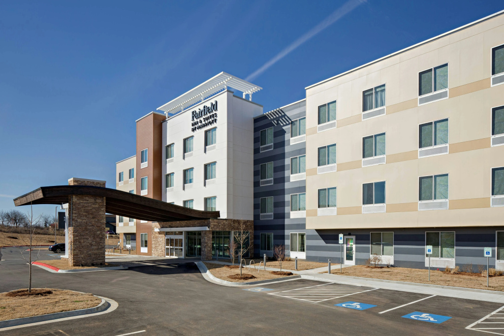 photo 1 of Fairfield Inn & Suites by Marriott Fayetteville