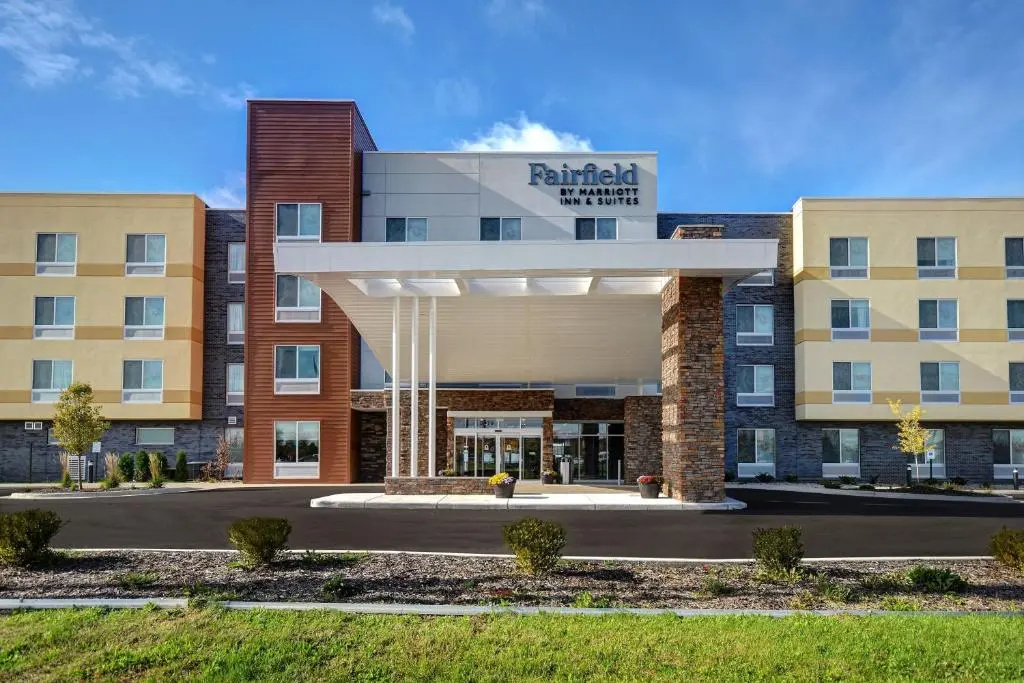 photo 1 of Fairfield Inn & Suites by Marriott Grand Rapids Wyoming