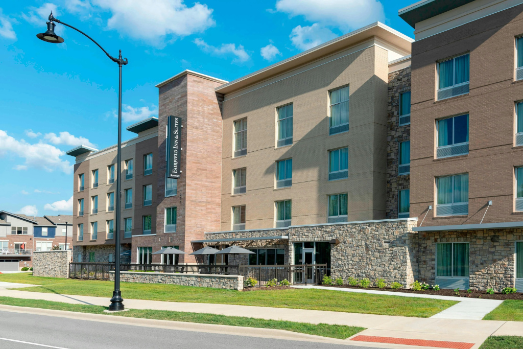 photo 1 of Fairfield Inn & Suites by Marriott Indianapolis Carmel