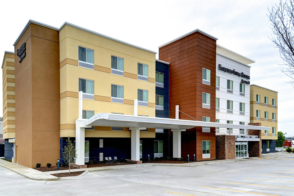 photo 1 of Fairfield Inn & Suites by Marriott Nashville Downtown MetroCenter