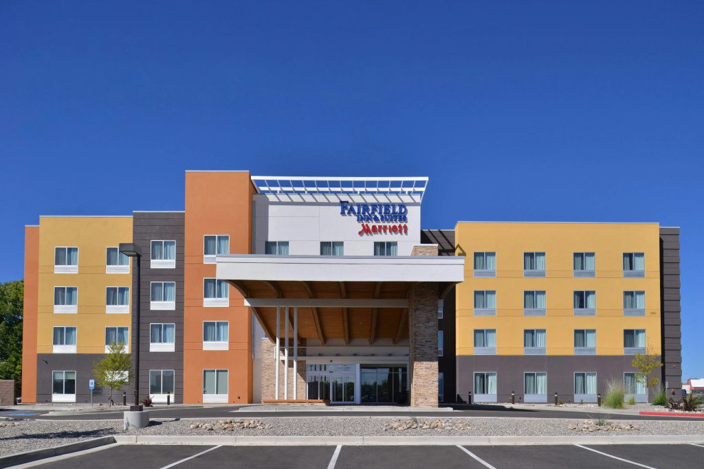 photo 1 of Fairfield Inn & Suites by Marriott Farmington