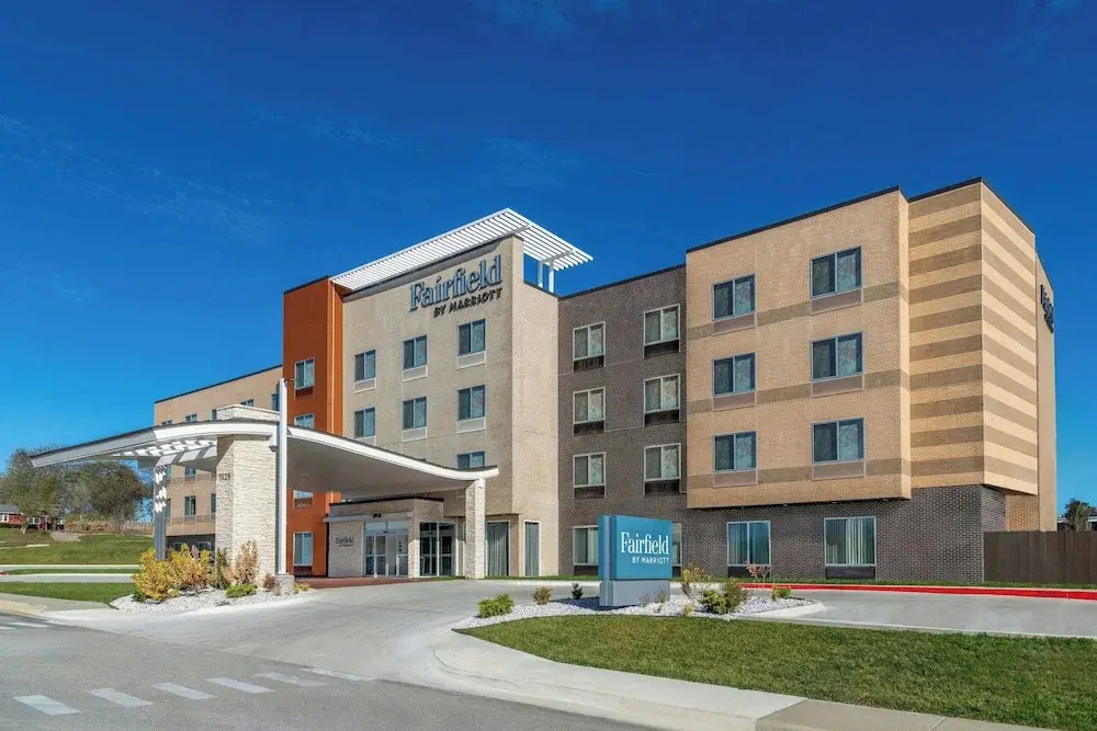 photo 1 of Fairfield Inn & Suites Kansas City at The Legends