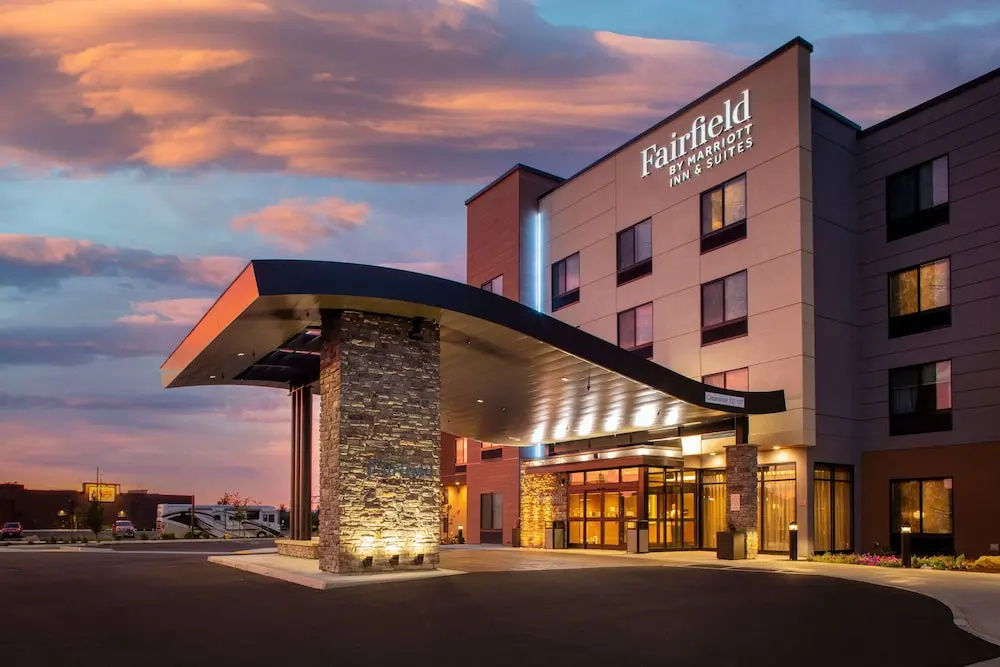 photo 1 of Fairfield Inn & Suites Medford