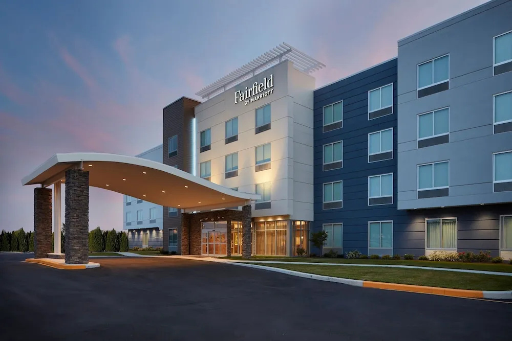 photo 1 of Fairfield Inn & Suites Middletown