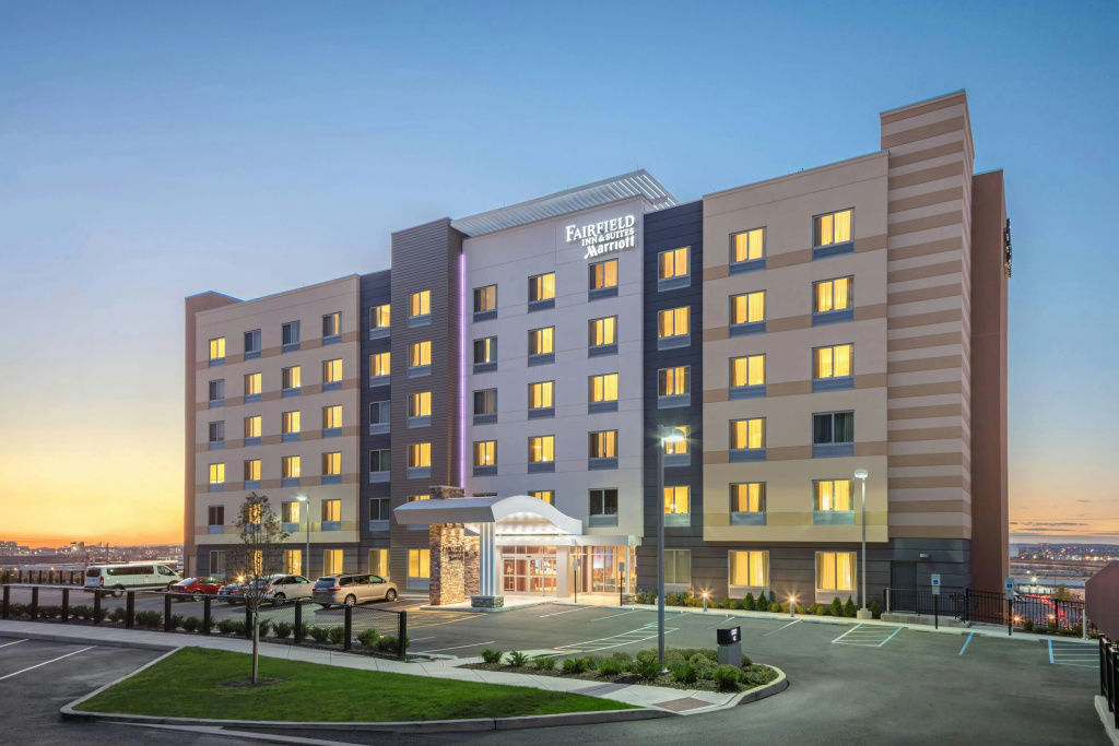 photo 1 of Fairfield Inn & Suites by Marriott North Bergen