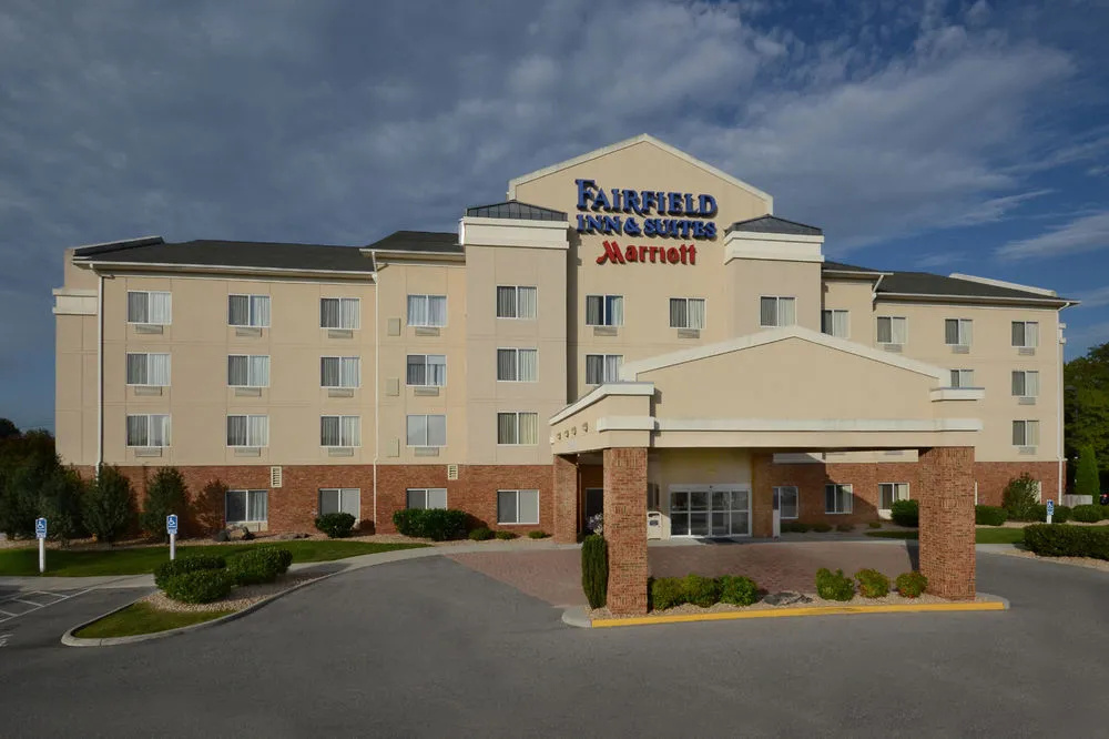 photo 1 of Fairfield Inn & Suites By Marriott Roanoke Holli
