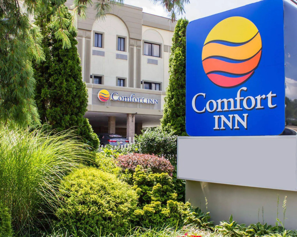 photo 1 of Comfort Inn Syosset-Long Island