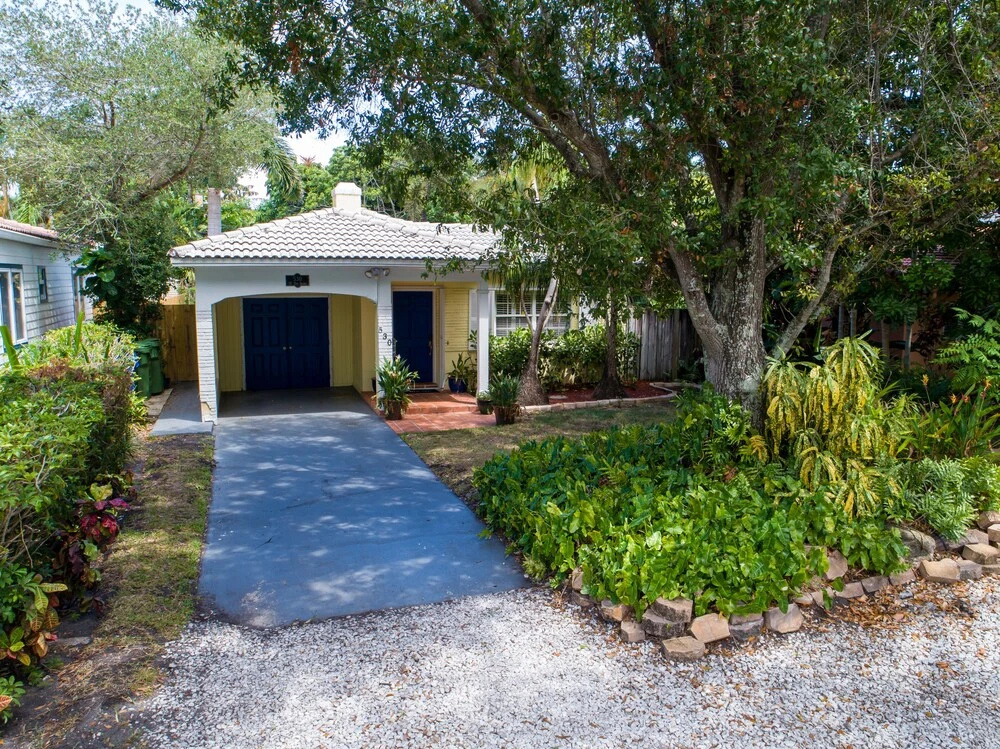 photo 1 of Family Home Heated Pool Victoria Park2BR