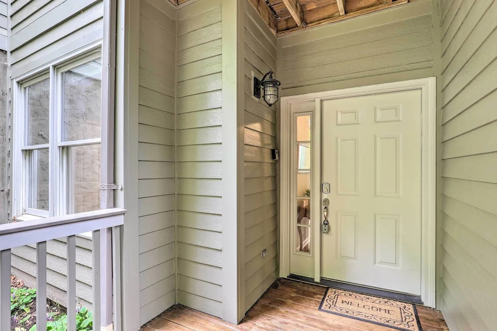 photo 1 of Pet-friendly Mountain Air Condo w/ Balcony & View!