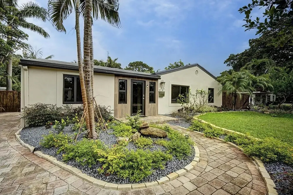photo 1 of Fantastic 3 Bedroom Heated Salt Pool Home 3 Blocks From Wilton Drive