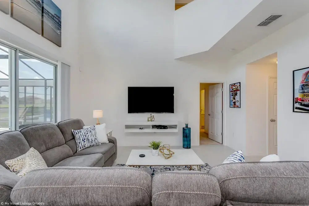 photo 1 of Fantastic Villa With Themed Rooms! Enjoy This Golf Community, Close to Parks. - 6bd, 5BA