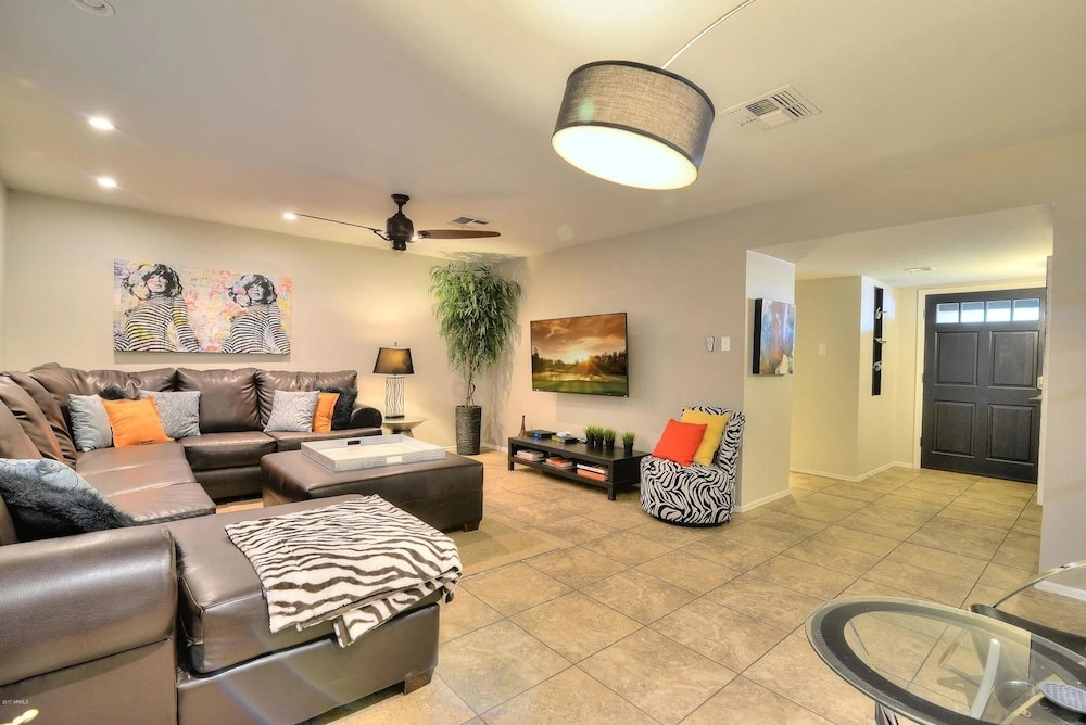photo 1 of Fashion Square - 4 Br home by RedAwning