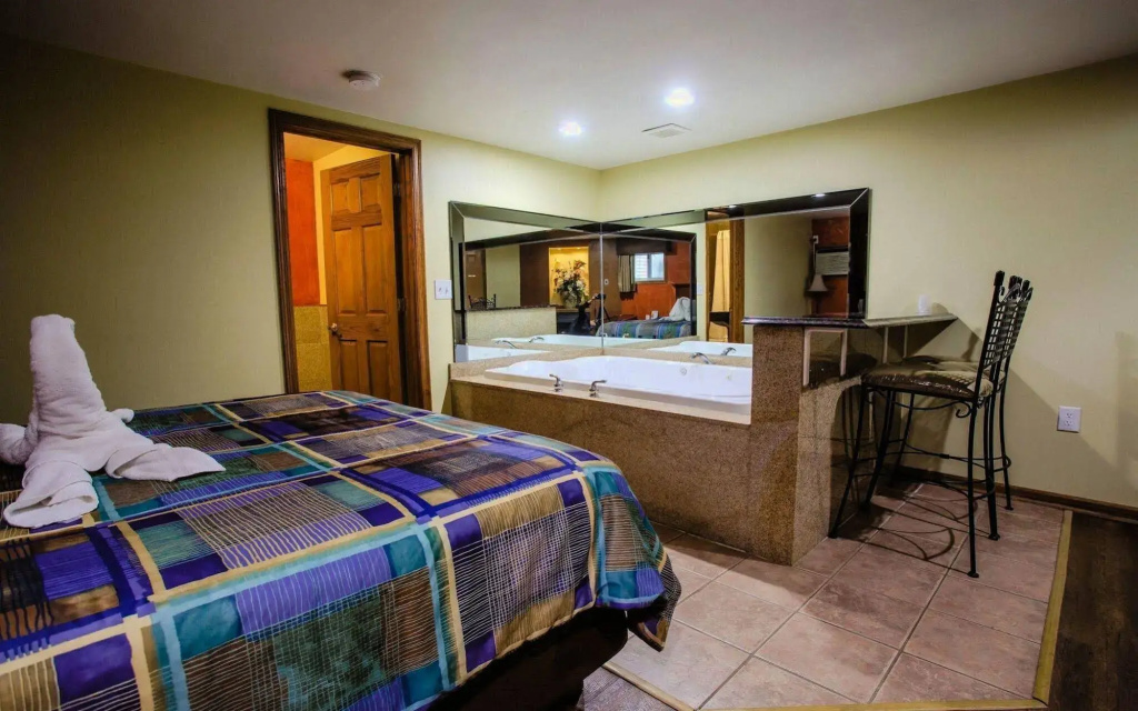 photo 1 of Fellows Creek Lodge