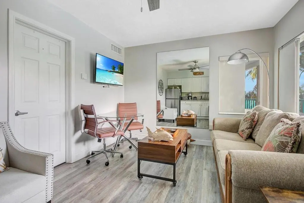 photo 1 of Five Palms Suite 203 - Daily - Weekly - Monthly