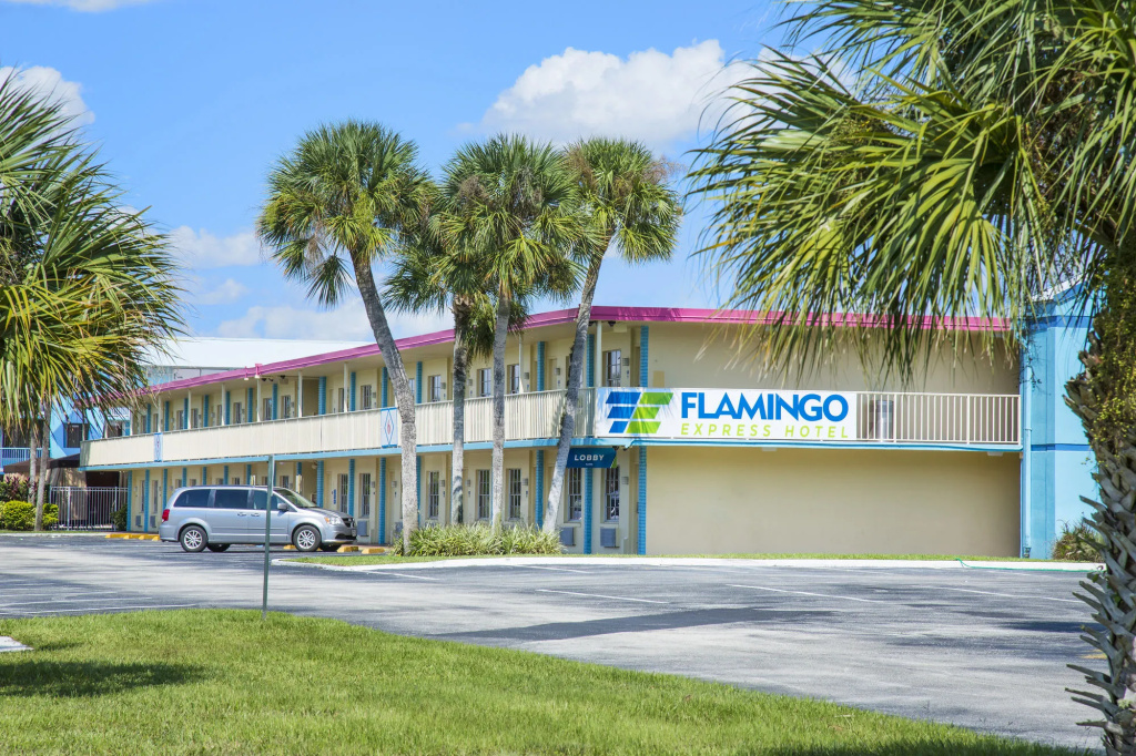photo 1 of Flamingo Express Hotel