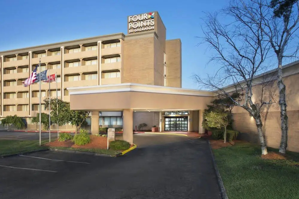 photo 1 of Four Points by Sheraton Kansas City - Sports Complex