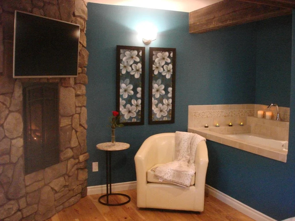 photo 1 of Fox Den Bed and Breakfast