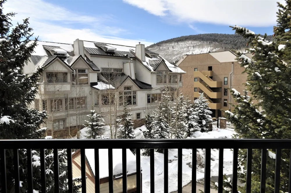 photo 1 of Fox Pine Lodge 4 Bed 4 Bath Condo