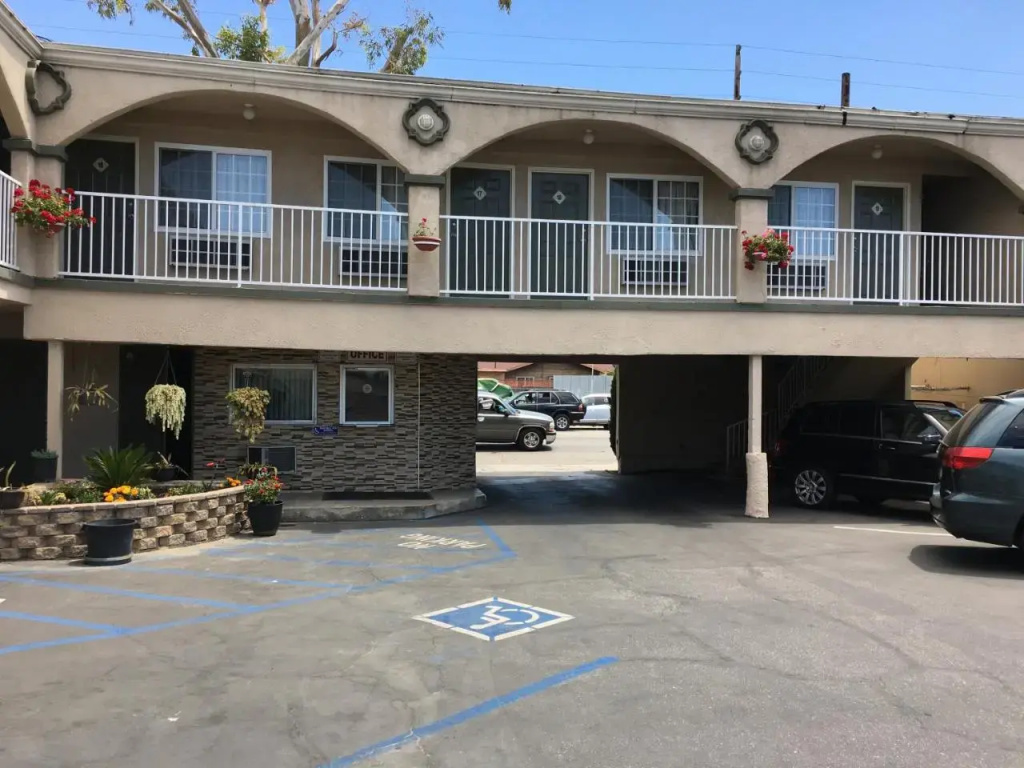 photo 1 of Foxys Den Motel