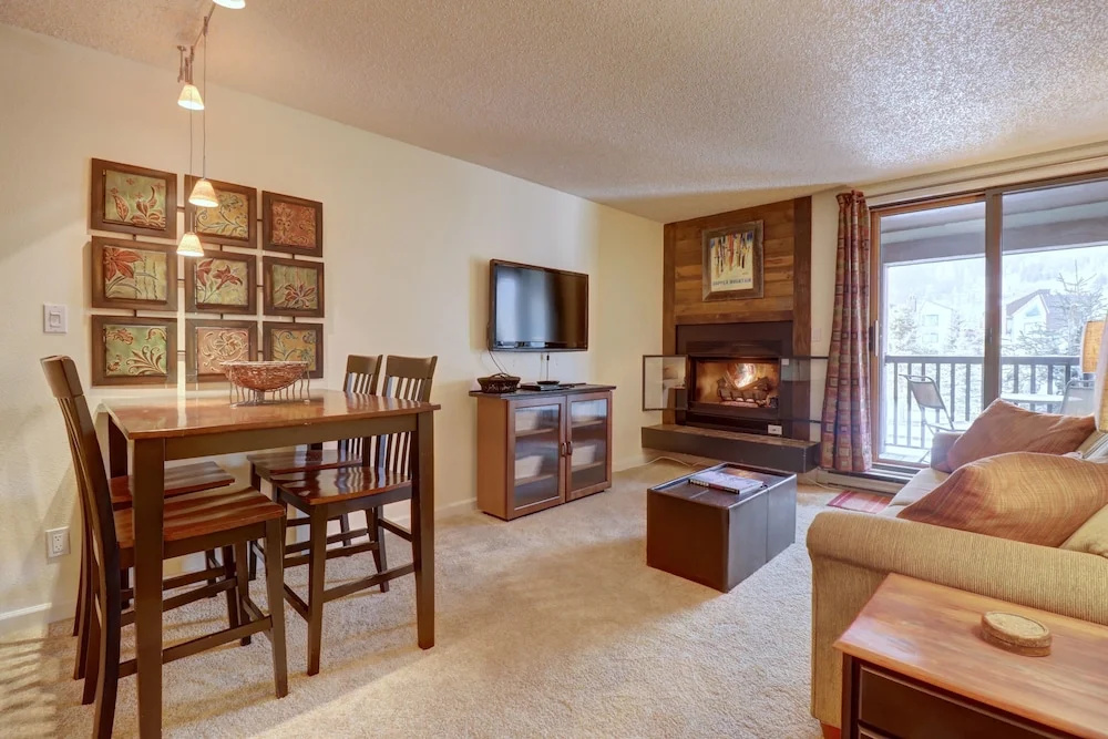 photo 1 of Fp211 Fox Pine Inn 1br 2ba 1 Bedroom Condo by RedAwning
