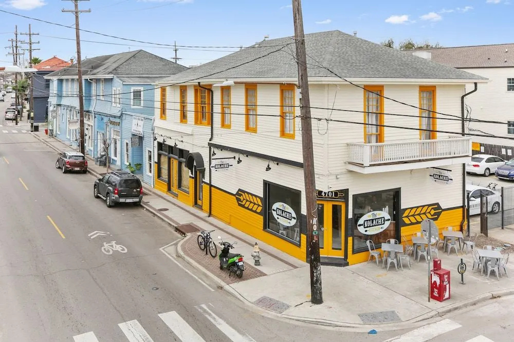 photo 1 of Freret Apartments near Street Car & Tulane