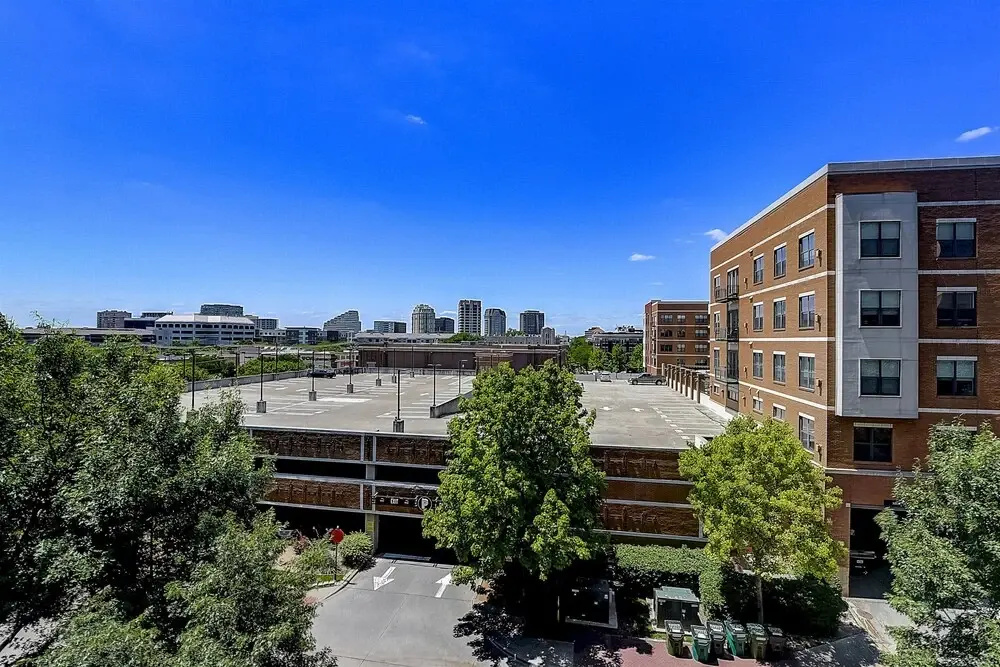 photo 1 of FRONTDESK Oakwood Residence Apts Uptown Dallas