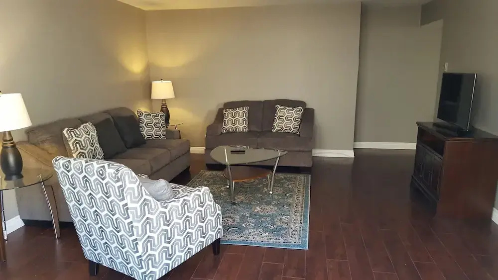 photo 1 of Fully Renovated 1 min. to Melrose Ave.