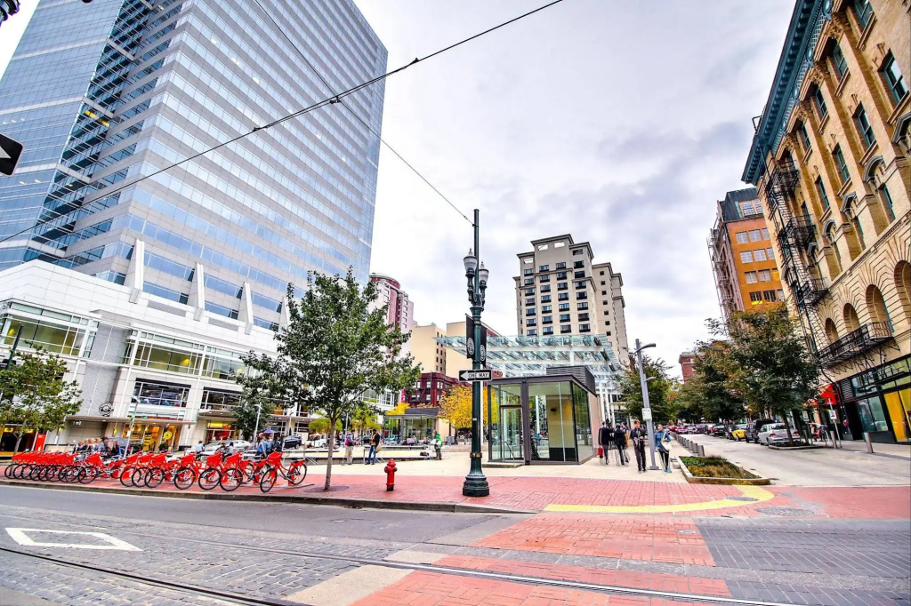 photo 1 of Pelicanstay in Downtown Portland