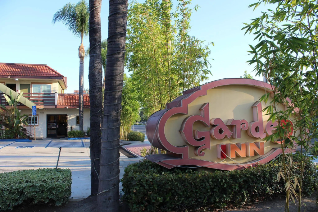 photo 1 of Garden Inn