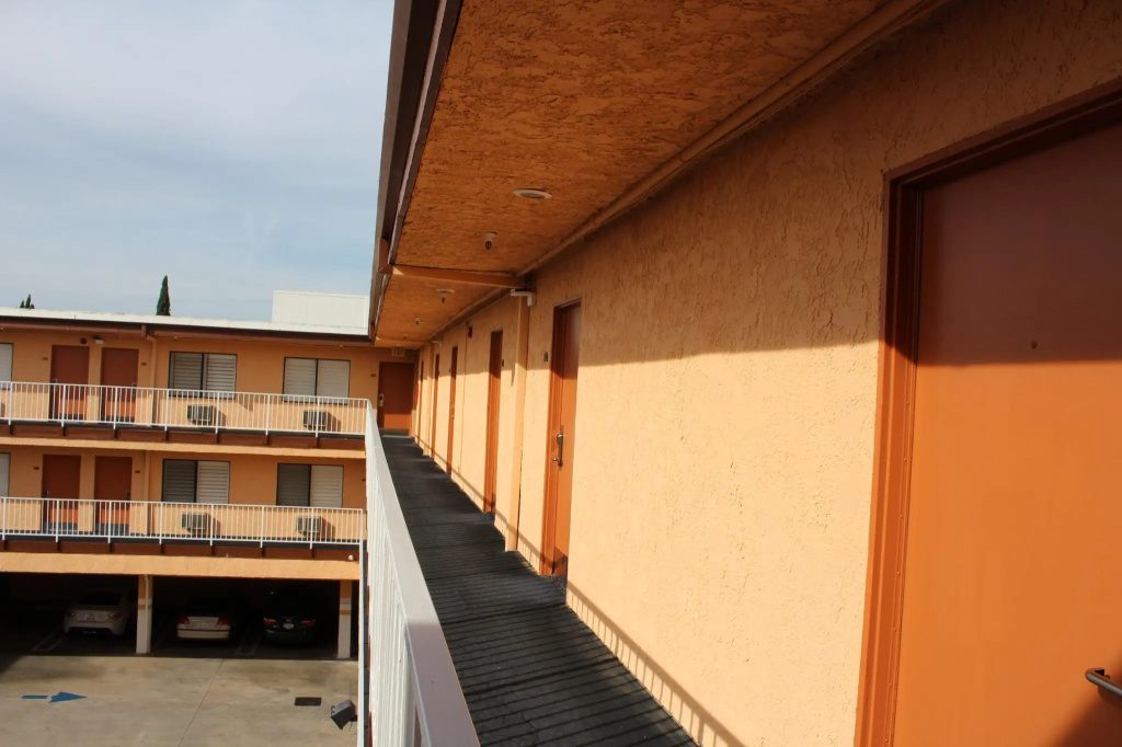 photo 1 of Garvey Inn Hotel - 小台北酒店, Monterey Park