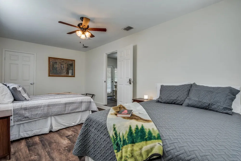photo 1 of Gateway Casita