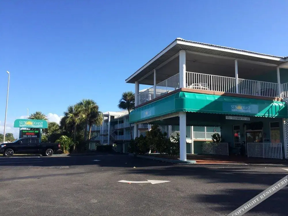 photo 1 of Sun Coast Inn