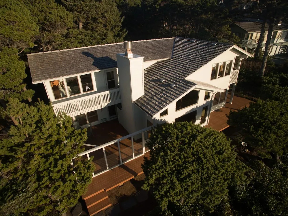 photo 1 of Gene's Coastal Escape 2 Bedrooms 2 Bathrooms Home