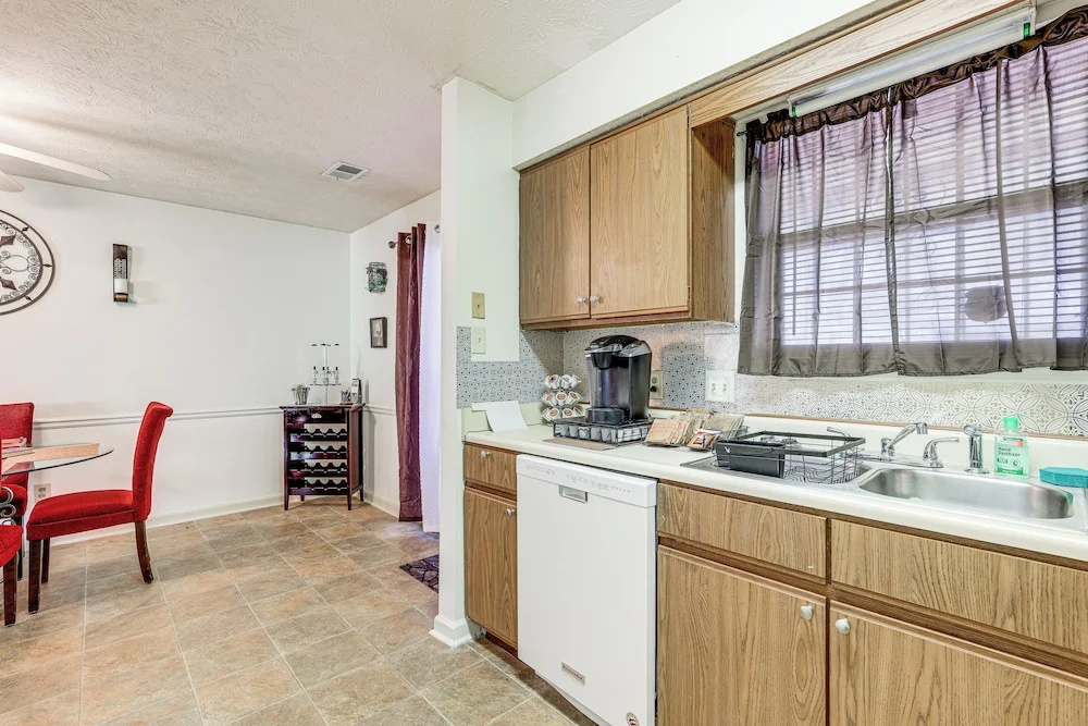 photo 1 of Georgia Townhome - 3 Mi to Stone Mountain Park!