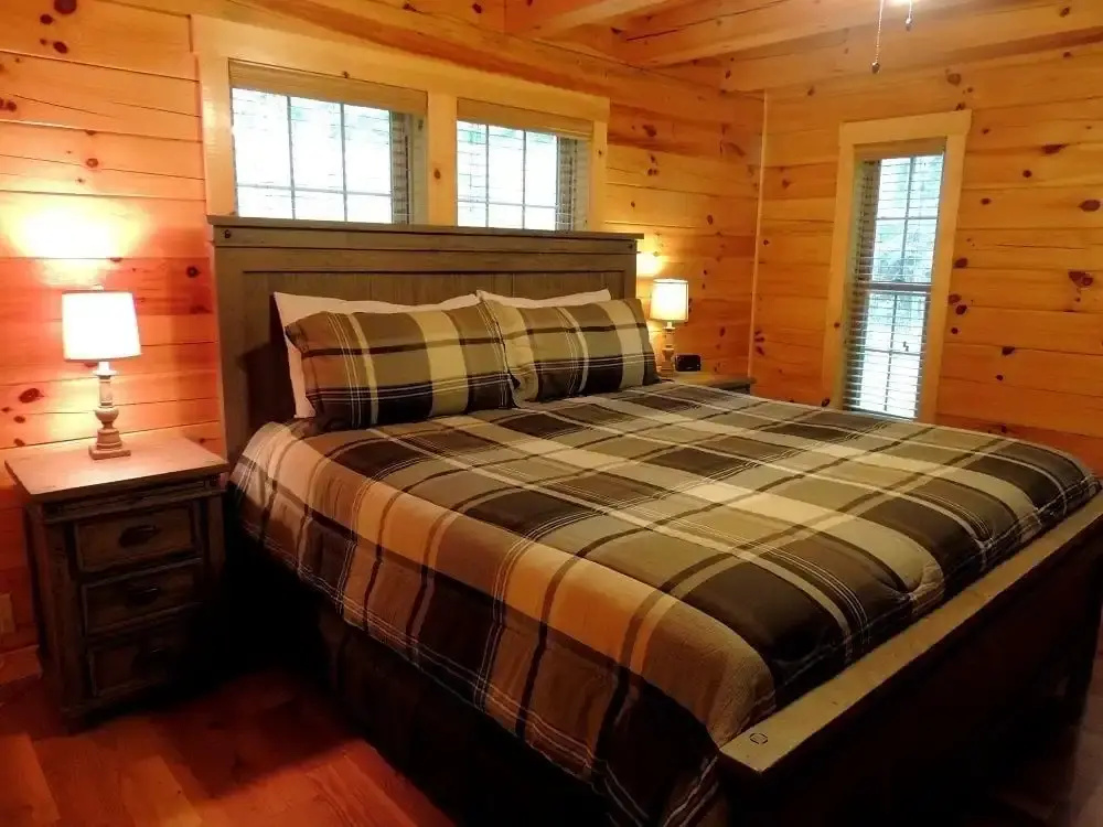 photo 1 of Gillford Cabin