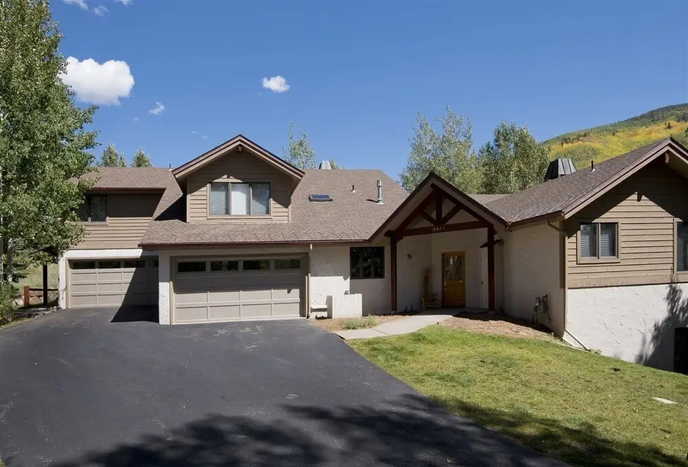 photo 1 of Glacier Court 1824 A