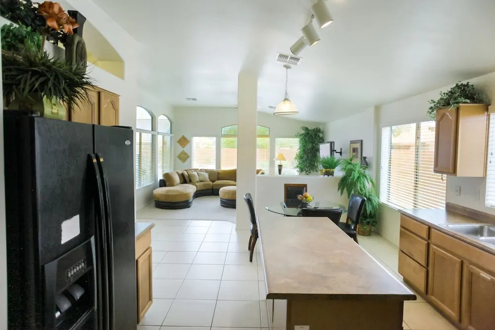 photo 1 of Glendale - 4 Bedroom Home