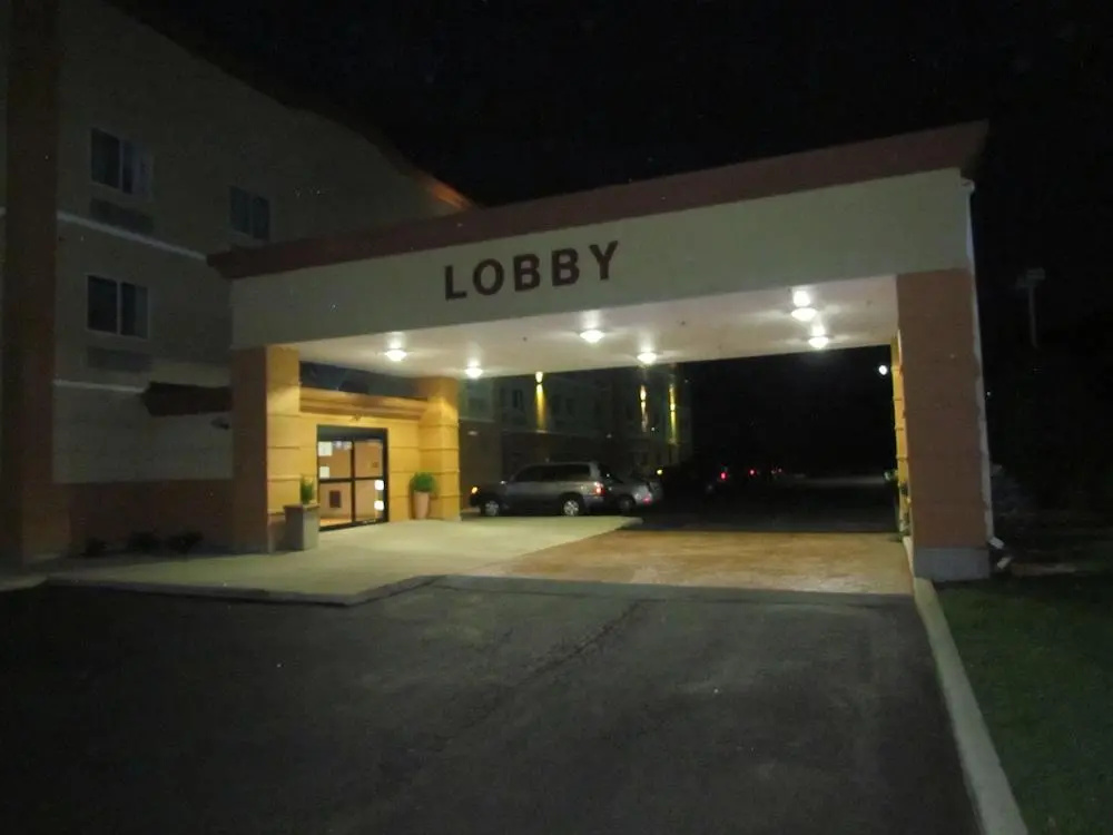 photo 1 of Ramada by Wyndham Glendale Heights/Lombard