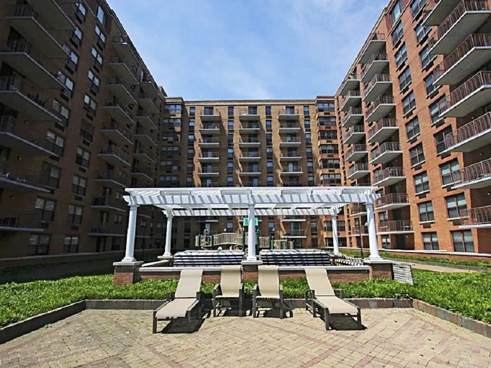 photo 1 of Global Serviced Apartments At 333 River Street