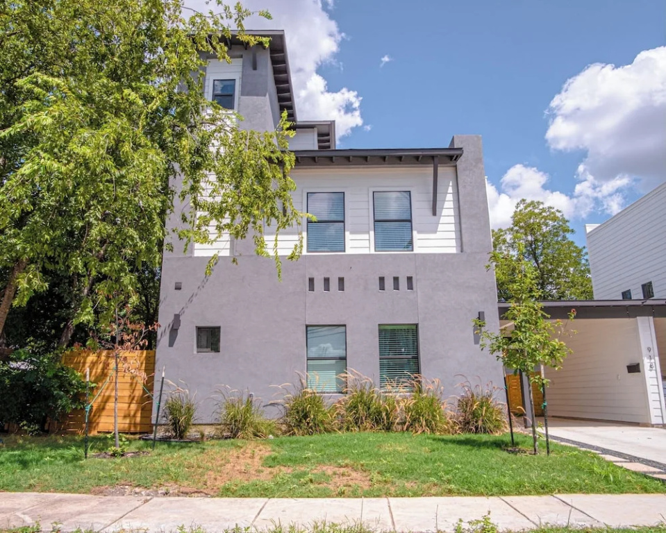 photo 1 of Gorgeous 3 BR 2 BA Near Amazing Downtown