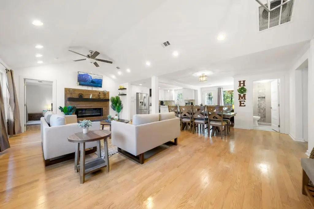 photo 1 of Gorgeous EST Mercedes Stdm 10-min Patio Slps 10